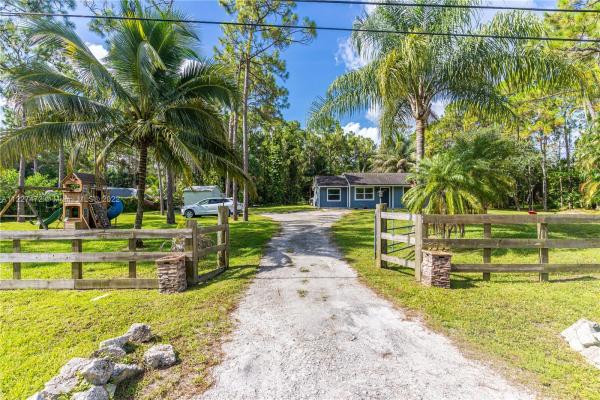 The Acreage, 12394 N 61st Ln N, West Palm Beach, Florida 33412, image 2