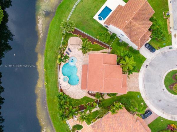Cameron Lake, 101 Cameron Dr, Weston, Florida 33326, image 1