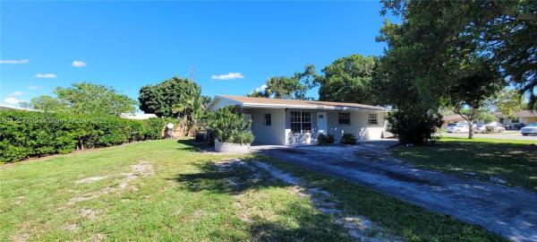 Lake Belvedere Estates, 5705 Souchak Dr, West Palm Beach, Florida 33413, image 1