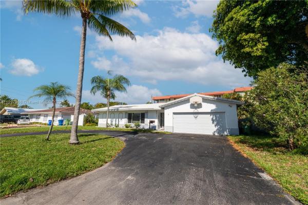 Golf Estates, 5211 NE 26th Ave, Fort Lauderdale, Florida 33308, image 1