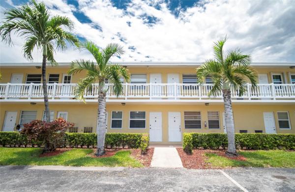 Azul At Kimberly Lake, 4050 NE 12th Ter #27-1, Oakland Park, Florida 33334, image 1