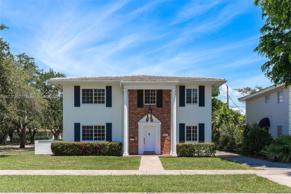 Riviera, 4995 Ponce De Leon Blvd / 1050th Sistina Ave, Coral Gables, Florida 33146, image 2