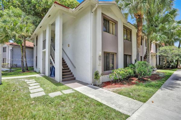 Crescent Cove, 3203 Coral Lake Dr #3203, Coral Springs, Florida 33065, image 1
