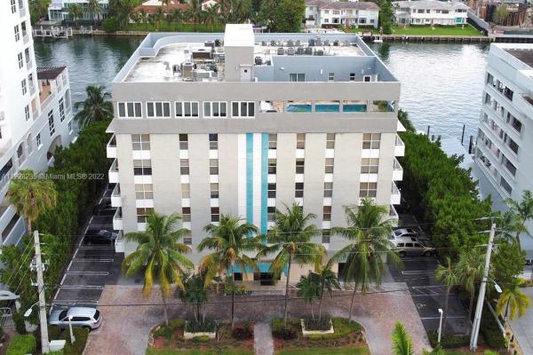 Island Place At Bay Harbor, 9721 E Bay Harbor Dr #6D, Bay Harbor Islands, Florida 33154, image 1