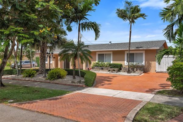 Southern Estates, 4021 SW 122nd Ct, Tamiami, Florida 33175, image 2