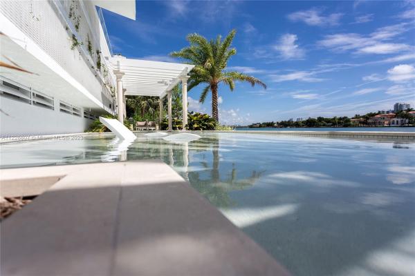 O Residences, 9821 E Bay Hbr #L-302, Bay Harbor Islands, Florida 33154, image 1