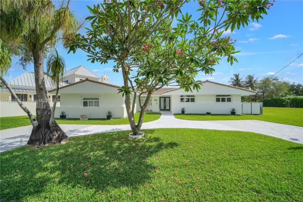 6485 SW 52nd St, Unincorporated Dade County, Florida 33155, image 1