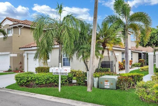 Addison Court At Wyndham Lakes, 5648 NW 119th Way, Coral Springs, Florida 33076, image 1