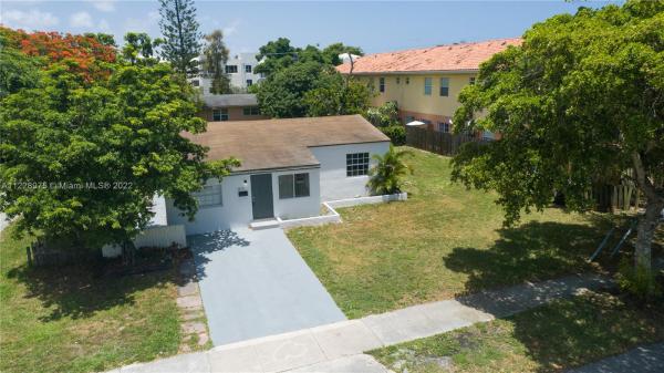 Hollywood Little Ranches, 2315 Washington St, Hollywood, Florida 33020, image 2