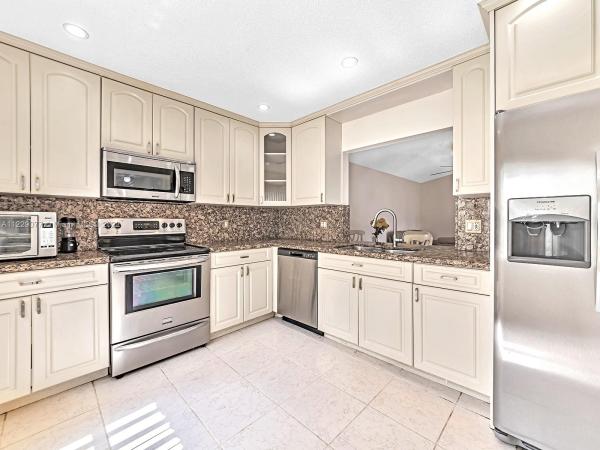  Village Of Boca Barwood, 23317 SW 55th Ave #A, Boca Raton, Florida 33433, image 1