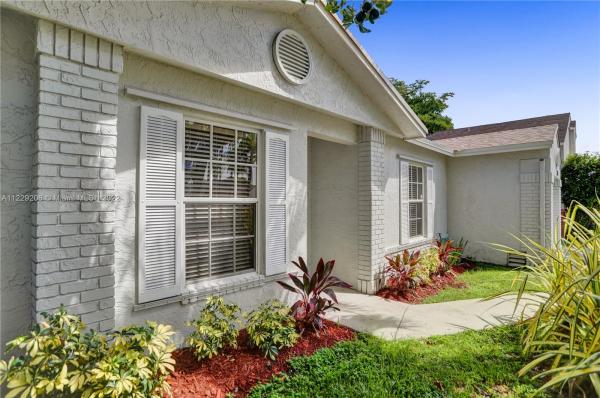 Brandywine, 586 Abingdon Way, Davie, Florida 33325, image 1