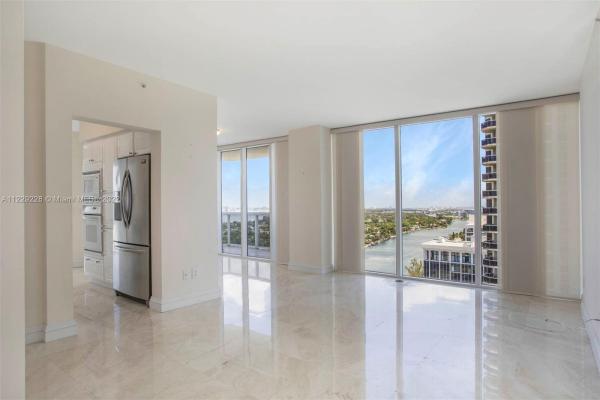 Green Diamond, 4775 Collins Ave #2607, Miami Beach, Florida 33140, image 1