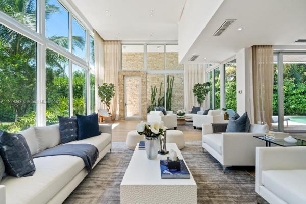 Mid Golf, 3726 Prairie Ave, Miami Beach, Florida 33140, image 1