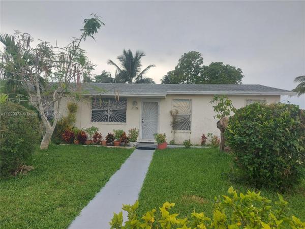 Princetonian, 25320 SW 124th Ave, Princeton, Florida 33032, image 1