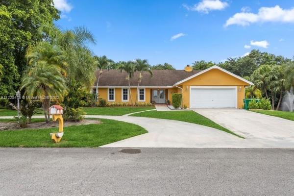 Olde Bridge Run, 11950 SW 18th Ct, Davie, Florida 33325, image 1