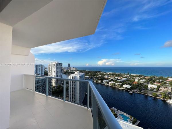 Hamptons West, 20281 E Country Club Dr #PH-8, Aventura, Florida 33180, image 2