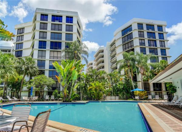 Towers Of Kendale Lakes, 13951 Kendale Lakes Cir #A602, Kendale Lakes, Florida 33183, image 1