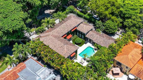 Coral Gables Country Club, 2805 Columbus Blvd, Coral Gables, Florida 33134, image 2