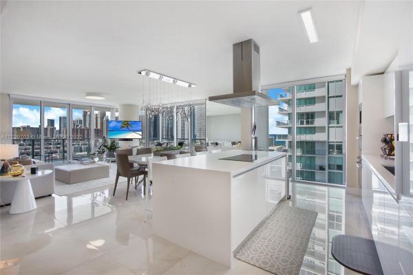 Parque Towers, 330 Sunny Isles Blvd #5-1407, Sunny Isles Beach, Florida 33160, image 1