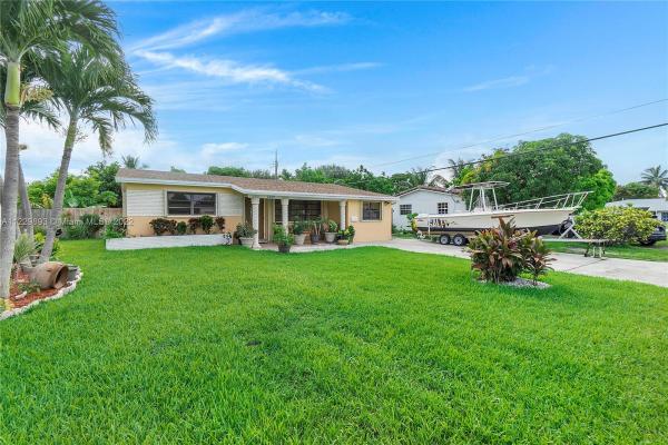 Miramar Tropical, 2320 Largo Dr, Miramar, Florida 33023, image 2