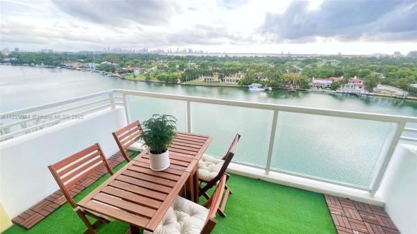 5600 Collins, 5600 Collins Ave #11H, Miami Beach, Florida 33140, image 2