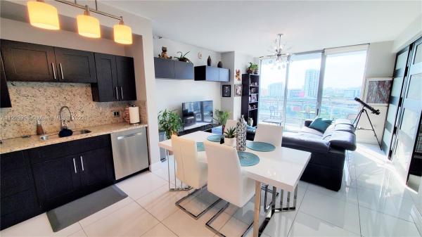 The Ivy At Riverfront, 90 SW 3rd St #1607, Miami, Florida 33130, image 2