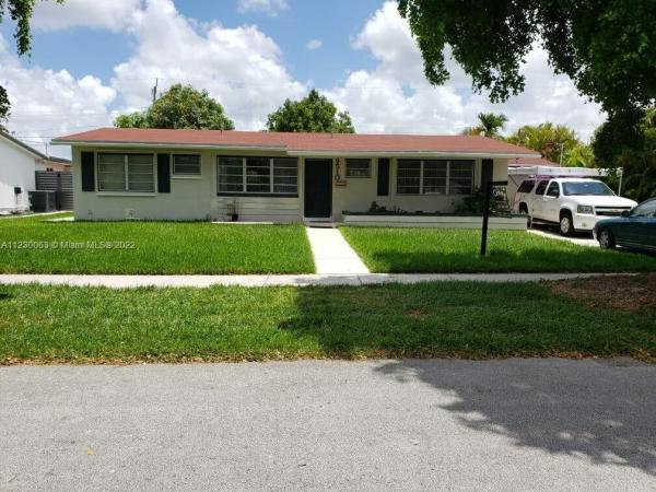 Miller Heights, 9510 SW 51st St, Olympia Heights, Florida 33165, image 2