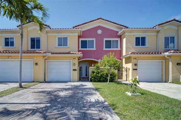 Coral Villas, 2710 NE 30th Pl, Fort Lauderdale, Florida 33306, image 1