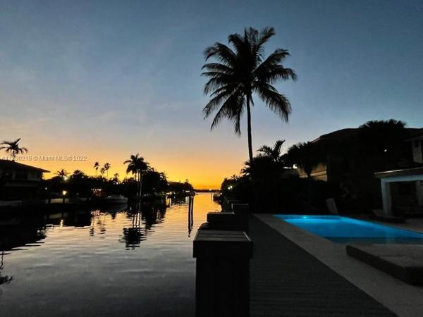 Eastern Shores, 3322 NE 166th St, North Miami Beach, Florida 33160, image 2