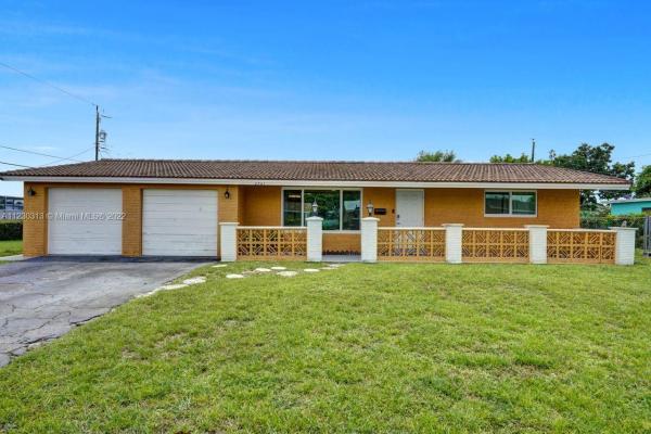 Miramar Tropical, 2321 Oleander Dr, Miramar, Florida 33023, image 2