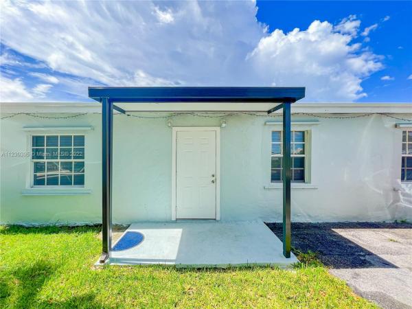Florida City Estates, 942 NW 2nd St, Florida City, Florida 33034, image 1