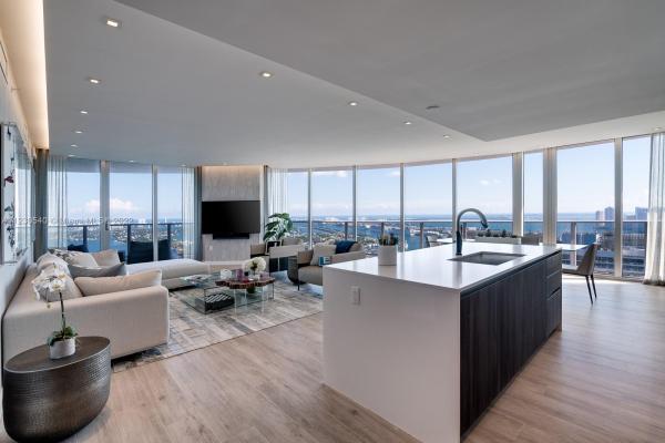 Aria On The Bay, 488 NE 18th St #4312, Miami, Florida 33132, image 2