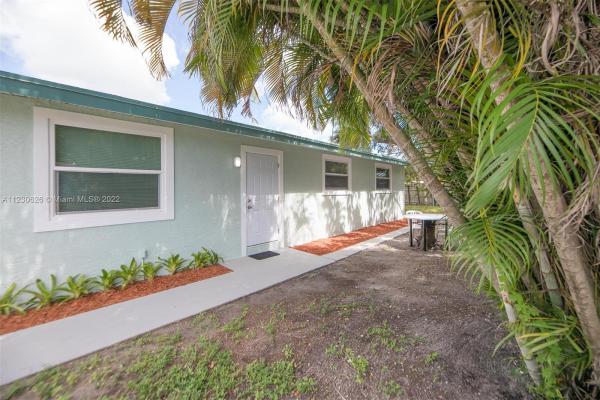 Sunland Park, 5709 SW 39th St, West Park, Florida 33023, image 1