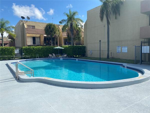 Park East, 20 NW 87th Ave #A212, Fountainebleau, Florida 33172, image 1