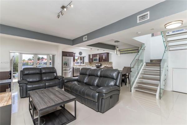 Seville Place, 8322 NW 191st Ln #8R, Hialeah, Florida 33015, image 1