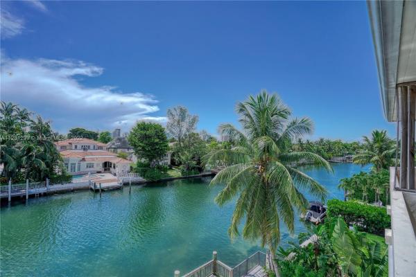 The Castille, 4011 N Meridian Ave #49, Miami Beach, Florida 33140, image 1