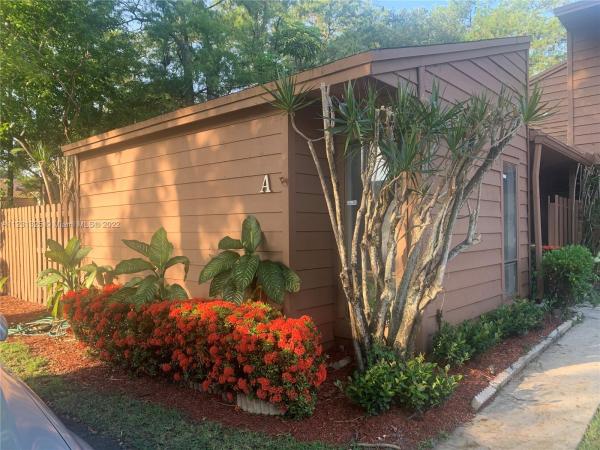 Banyan Lakes, 6194 Pine Tree Ln #A, Tamarac, Florida 33319, image 1