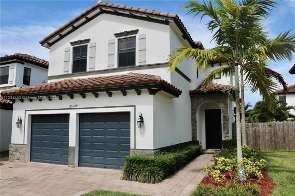 Artesa At Coco Palm Estates, 25209 SW 118th Ave, Princeton, Florida 33032, image 2