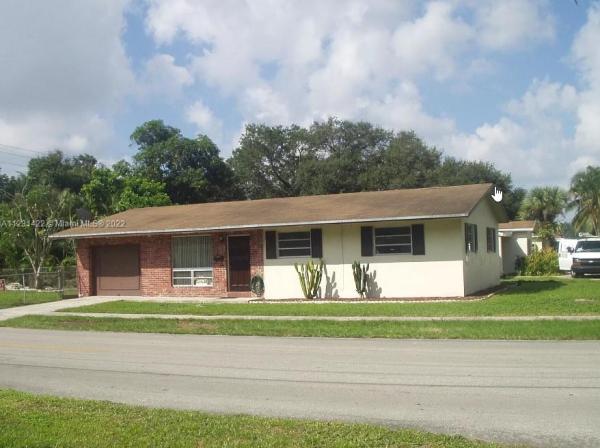 Hollywood Suburbs, 6300 Cleveland St, Hollywood, Florida 33024, image 1