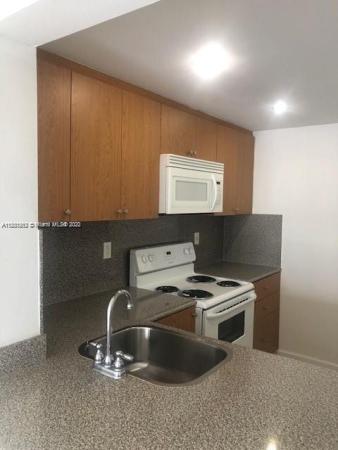 Montecarlo, 494 NW 165th St Rd #C-608, Golden Glades, Florida 33169, image 2