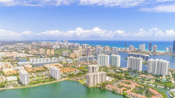 Admirals Port West, 2801 NE 183rd St #401W, Aventura, Florida 33160, image 2