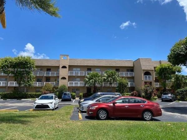 Sunrise Lakes 3, 9241 Sunrise Lakes Blvd #310, Sunrise, Florida 33322, image 1