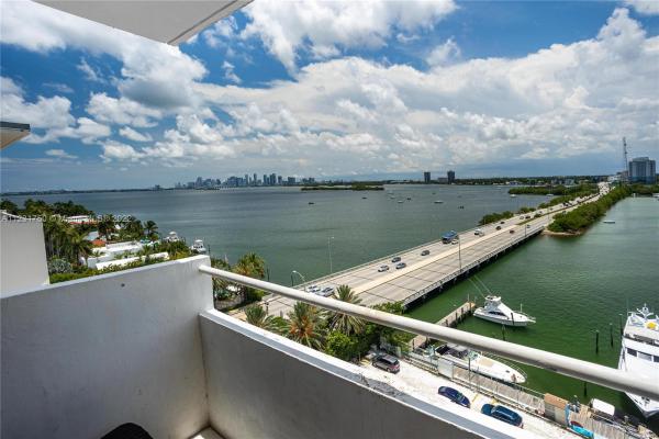 Bayshore Yacht & Tennis Club, 7904 West Dr #1002, North Bay Village, Florida 33141, image 2