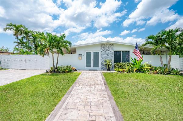 Westwood Lakes Residential, 11280 SW 52nd Ter, Westwood Lakes, Florida 33165, image 2