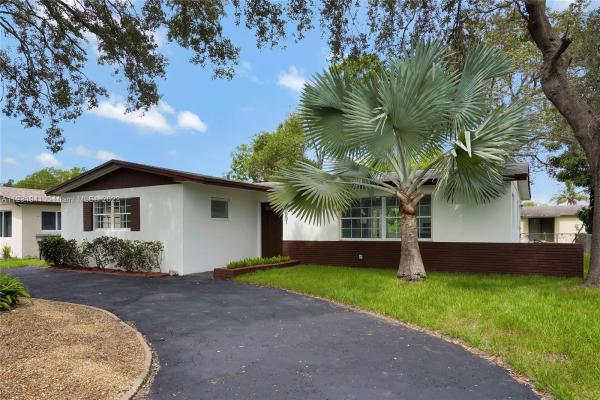 Gramercy Park, 5651 Rae Ave, West Palm Beach, Florida 33407, image 2