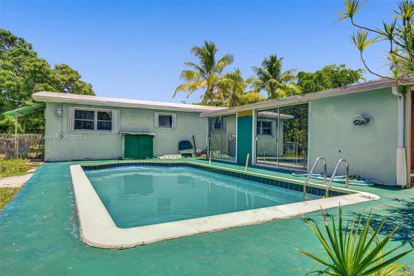 Biscayne Highlands, 1041 NE 141st St, North Miami, Florida 33161, image 1