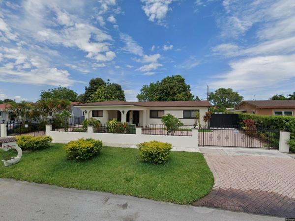 Paula Park, 4247 W 5th Ln, Hialeah, Florida 33012, image 1