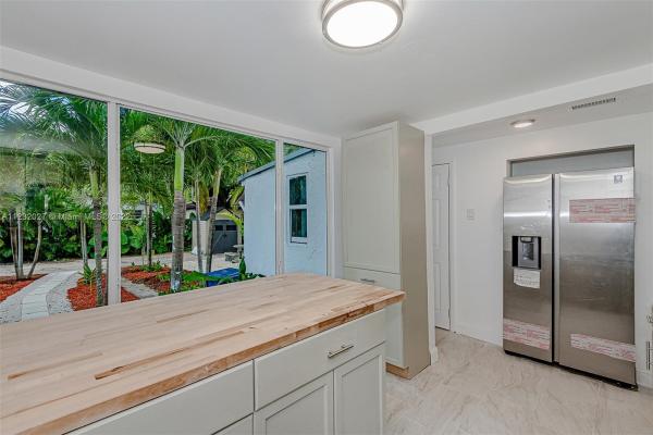 Green Close, 2154 NW 42nd St, Brownsville, Florida 33142, image 1