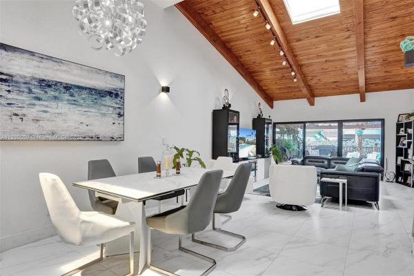 Harbourwood Villas, 2621 S Parkview Dr #2621, Hallandale Beach, Florida 33009, image 1