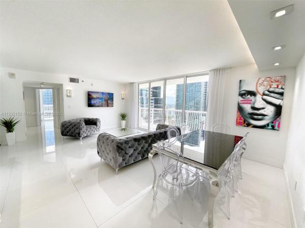 The Club At Brickell Bay, 1200 Brickell Bay Dr #3023, Miami, Florida 33131, image 2